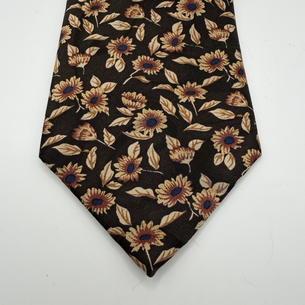 Vintage Claudio Valentino Paris 100% Silk Tie Brown Floral Hand Made Necktie